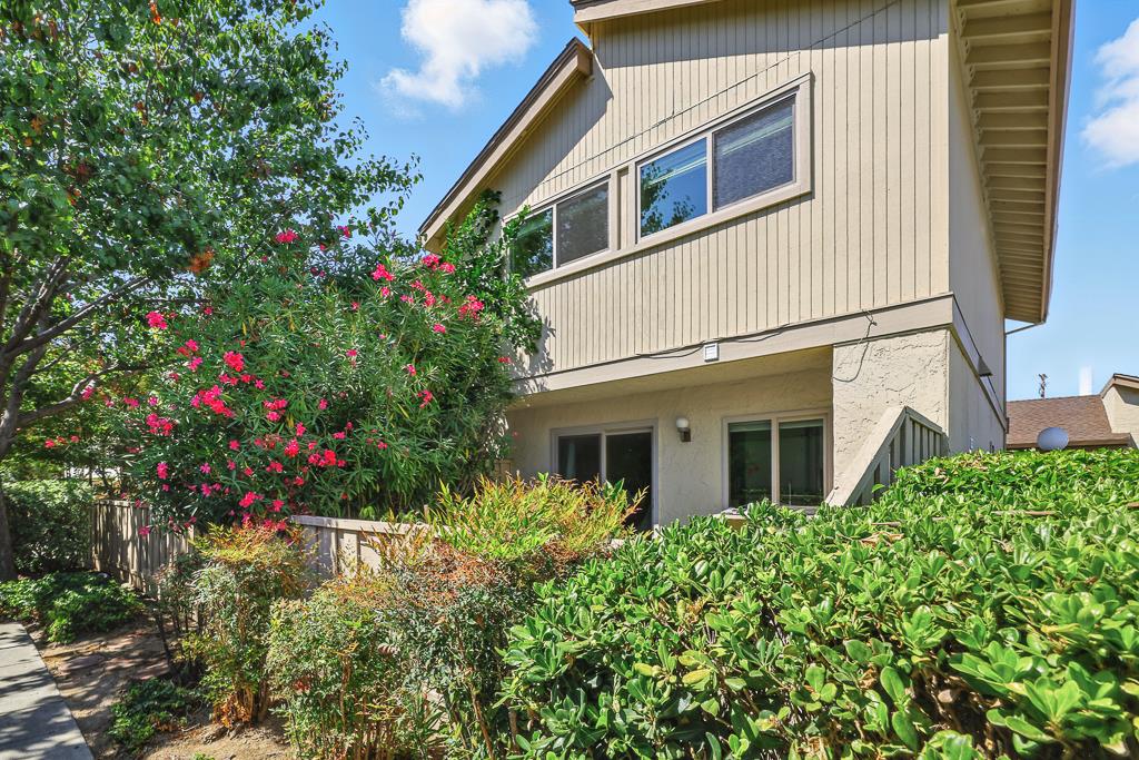 Front Image Thumbnail for ML82019868