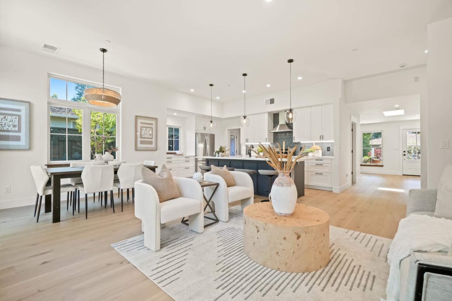 Front Image Thumbnail for ML82019881