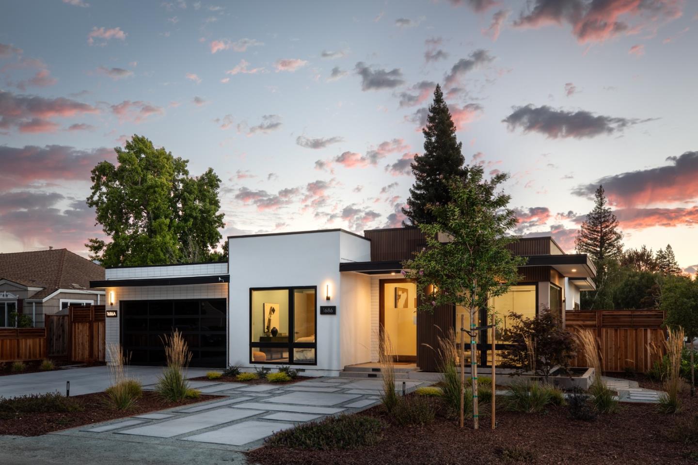 Front Image Thumbnail for ML82019951