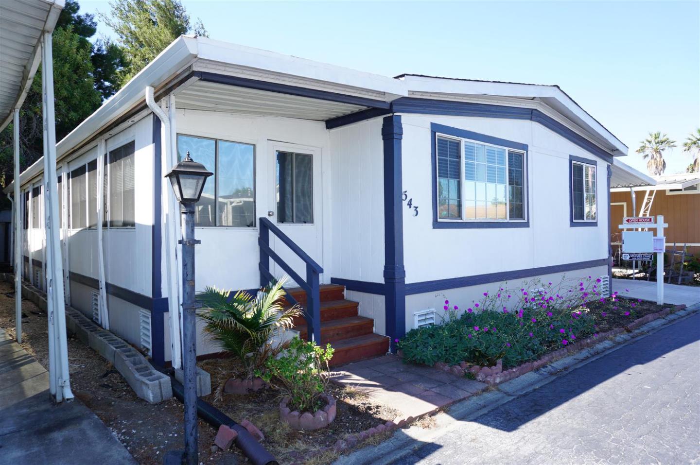 Front Image Thumbnail for ML82019956