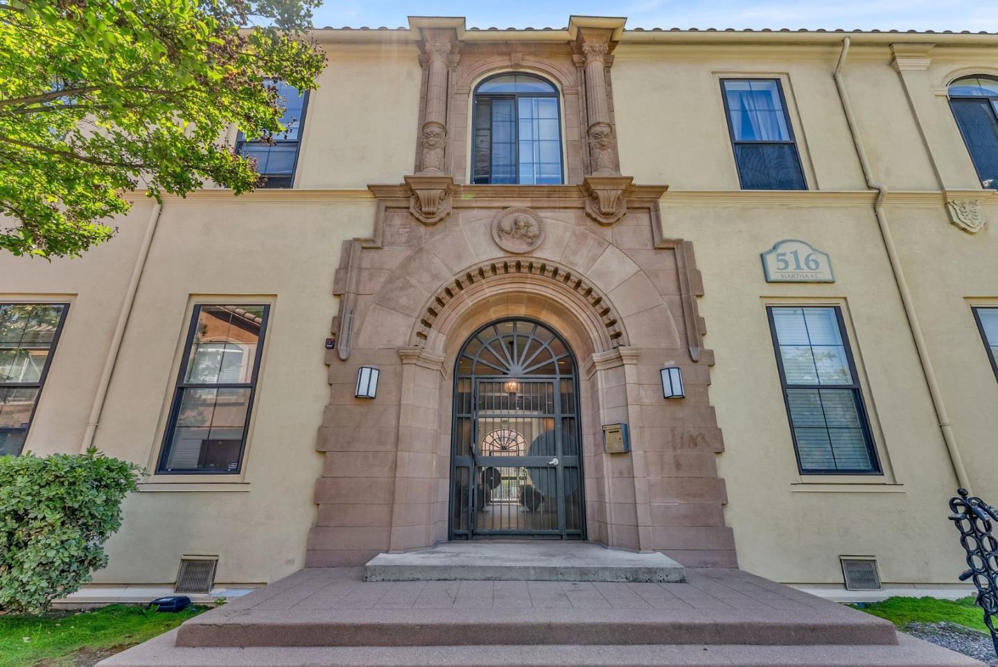 Front Image Thumbnail for ML82019964