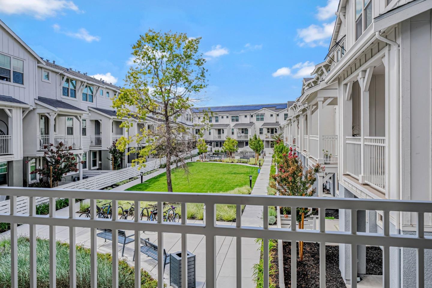 Front Image Thumbnail for ML82020100