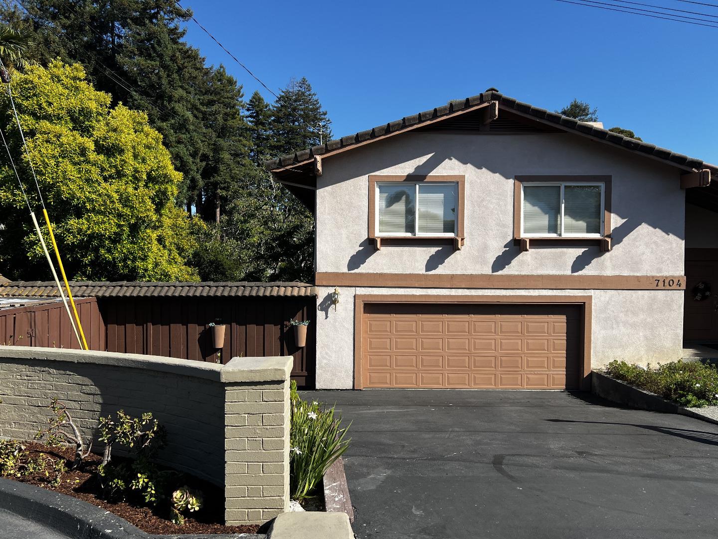 Front Image Thumbnail for ML82020119