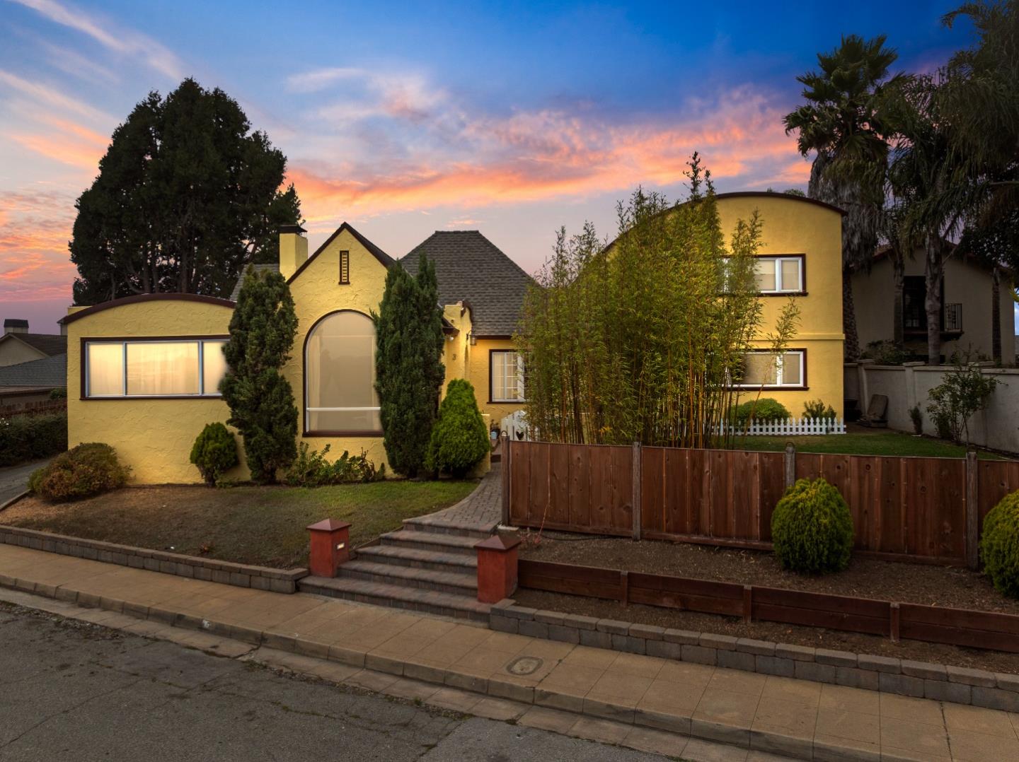 Front Image Thumbnail for ML82020154