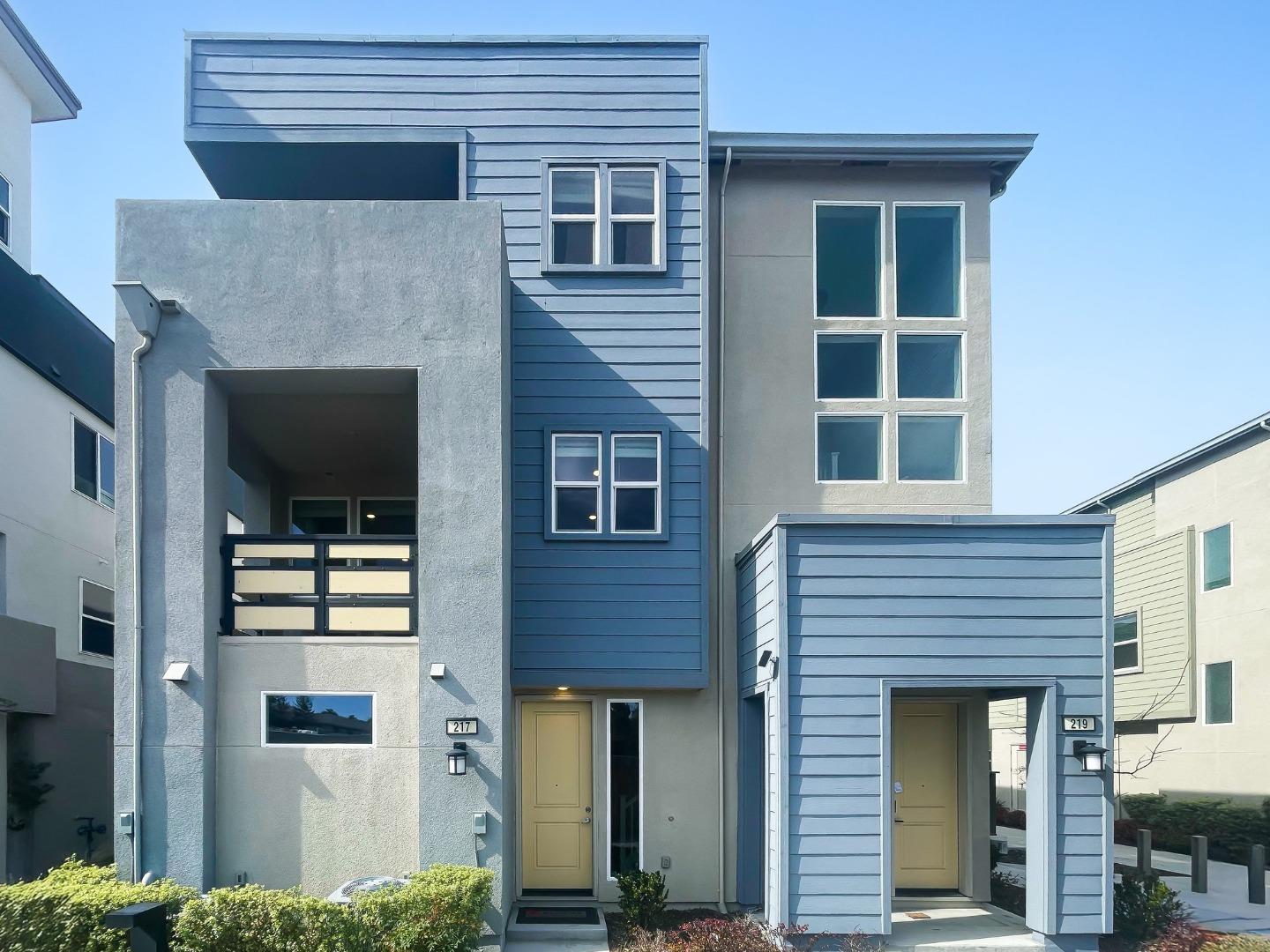 Front Image Thumbnail for ML82020208