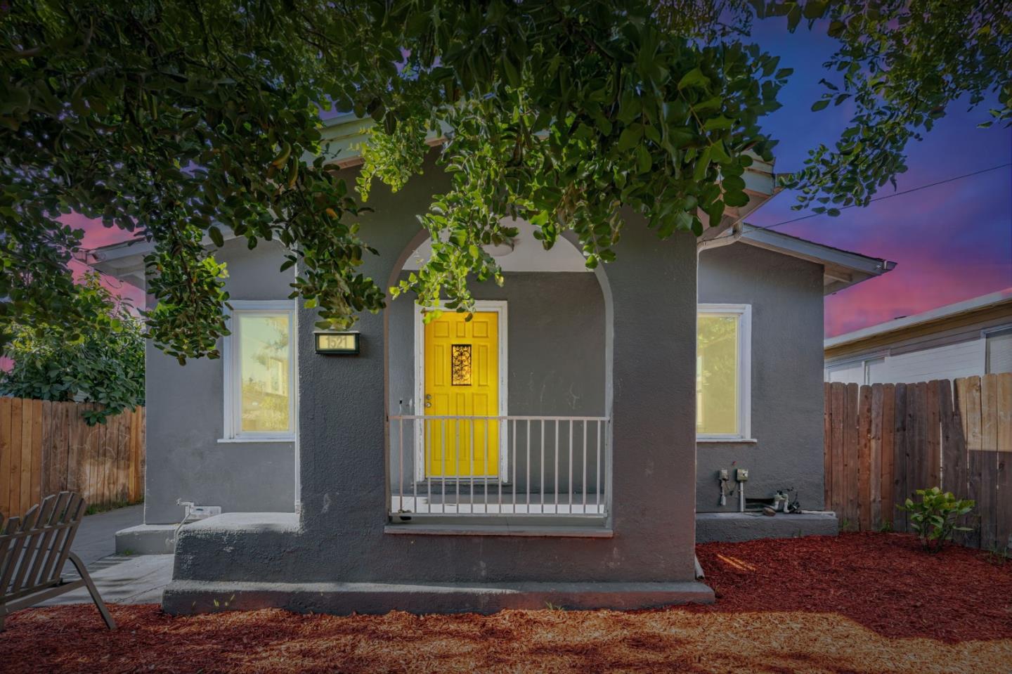 Front Image Thumbnail for ML82020238