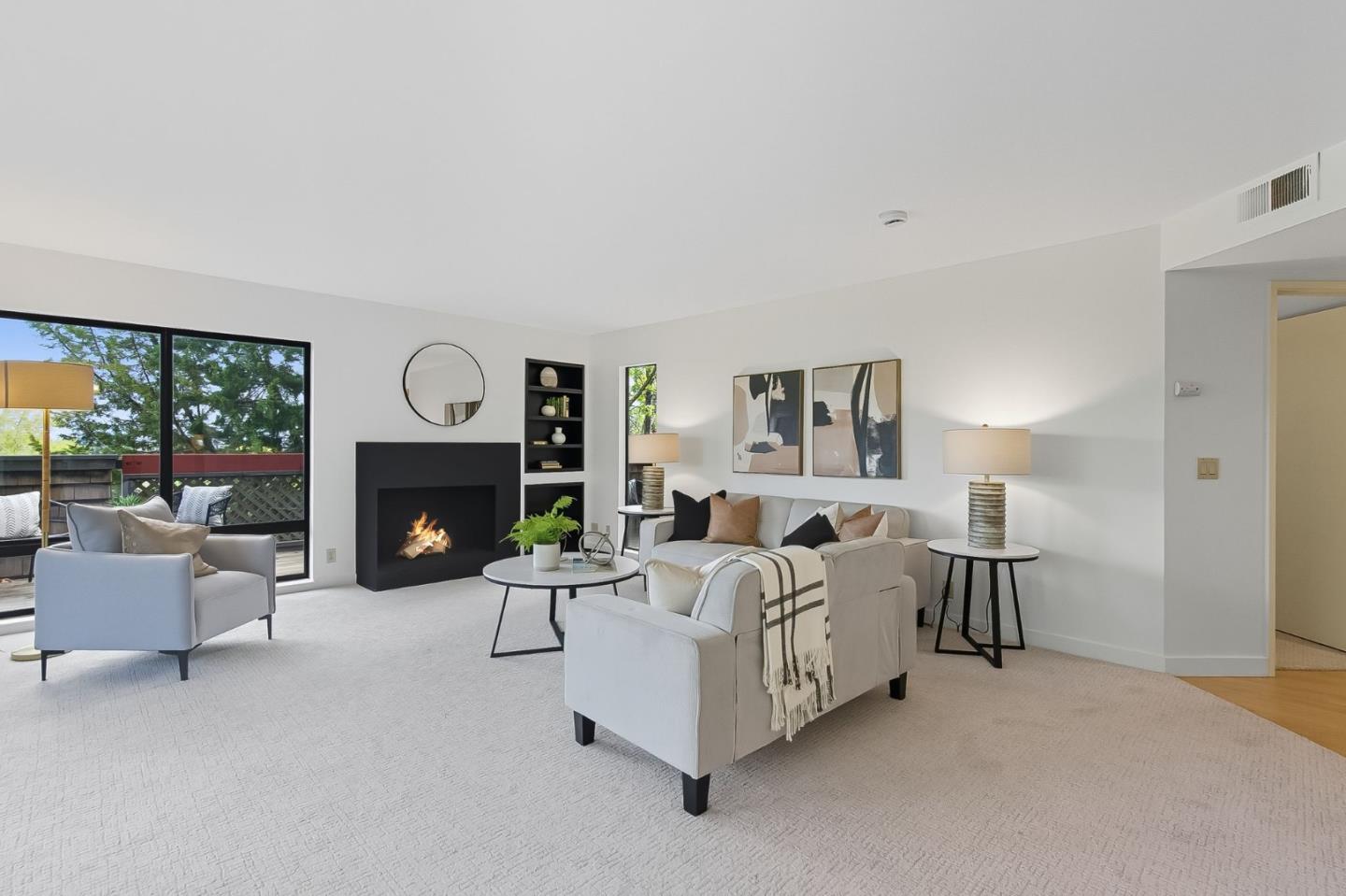 Front Image Thumbnail for ML82020242