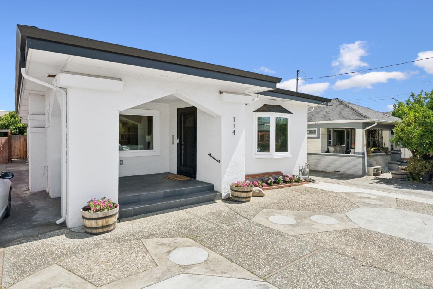 Front Image Thumbnail for ML82020312