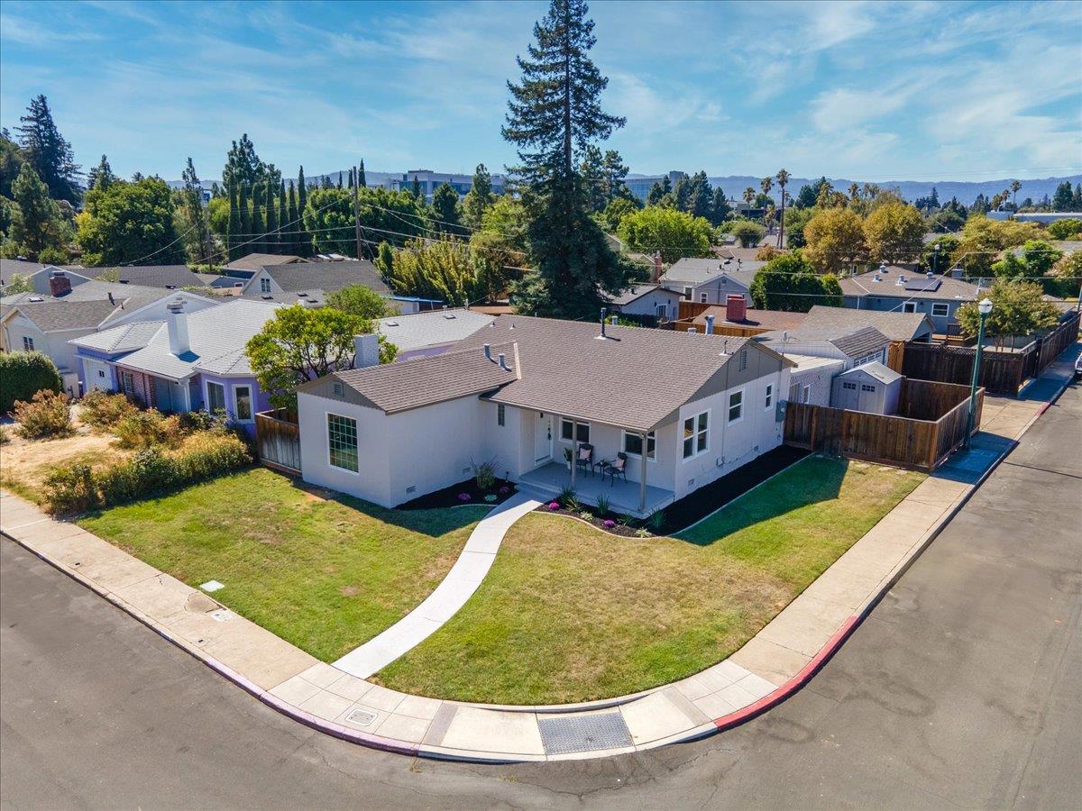 Front Image Thumbnail for ML82020325