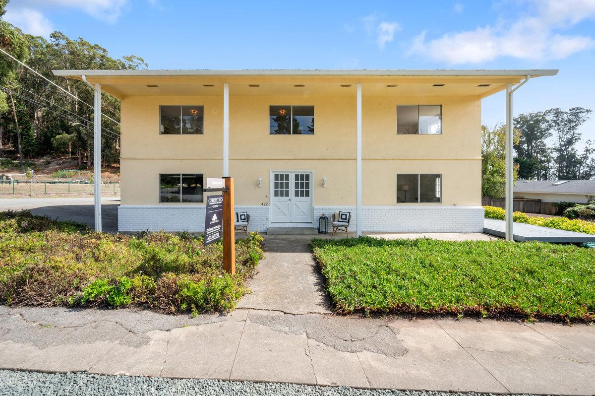 Front Image Thumbnail for ML82020357