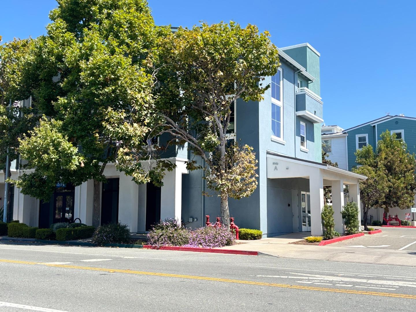 Front Image Thumbnail for ML82020457