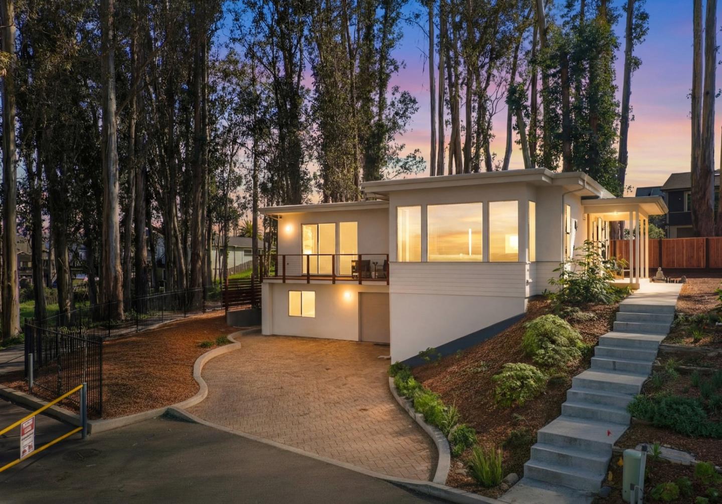 Front Image Thumbnail for ML82020528