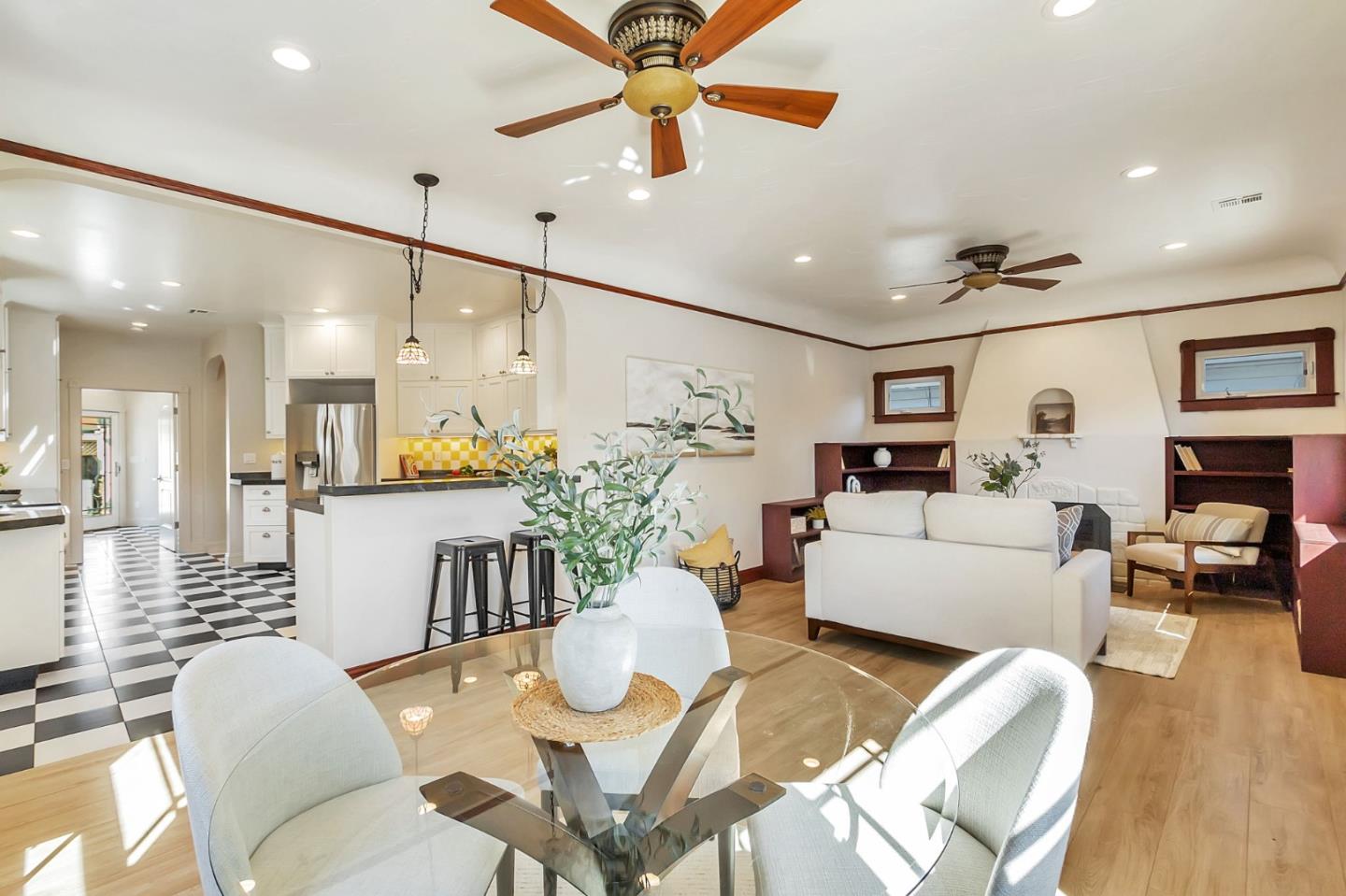 Front Image Thumbnail for ML82020533