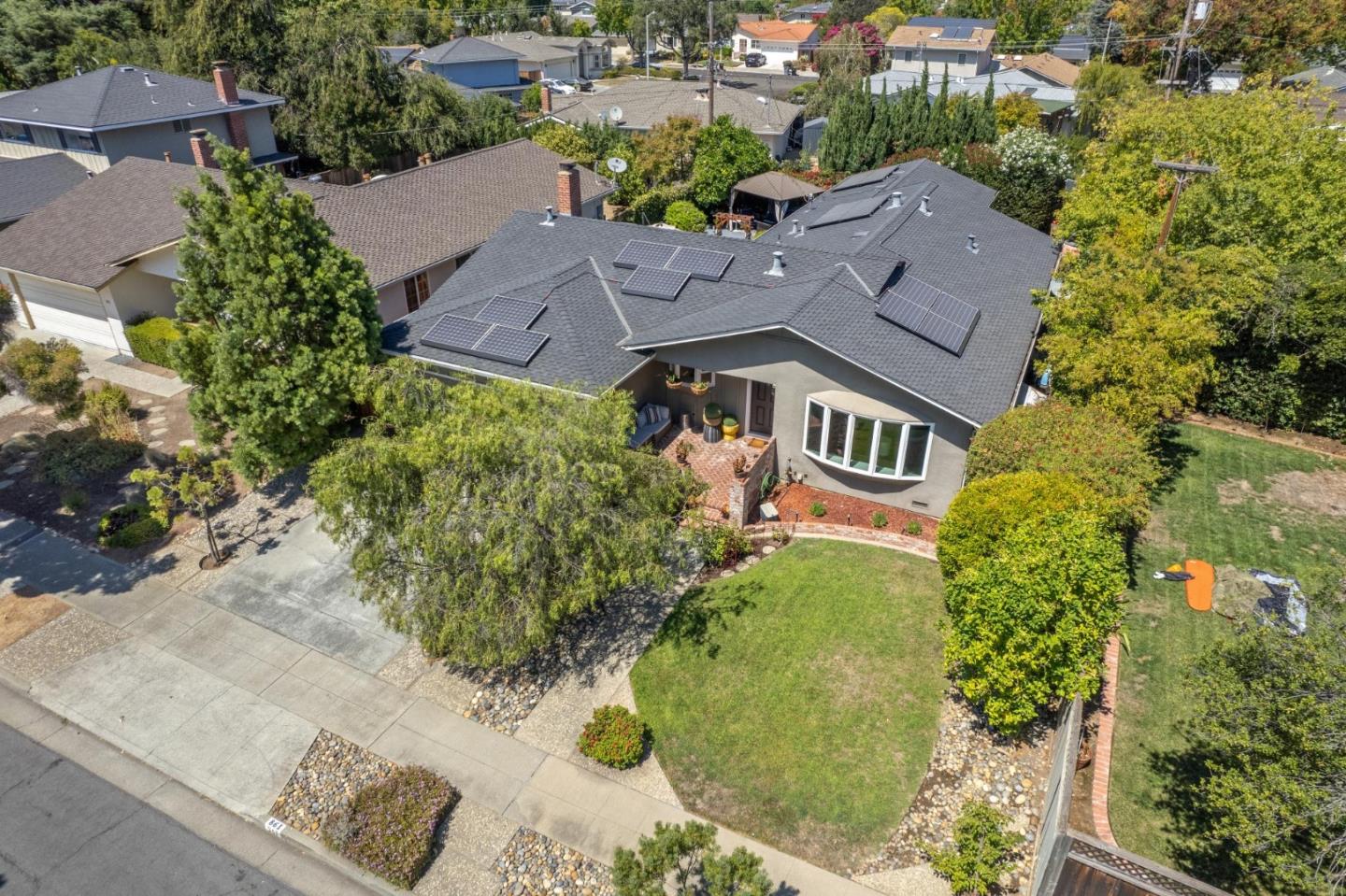 Front Image Thumbnail for ML82020580