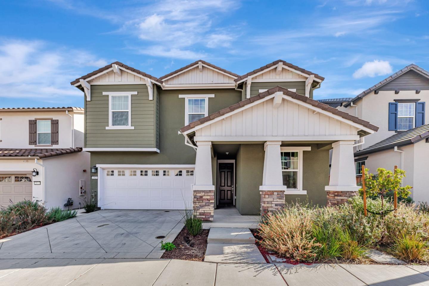 Front Image Thumbnail for ML82020674