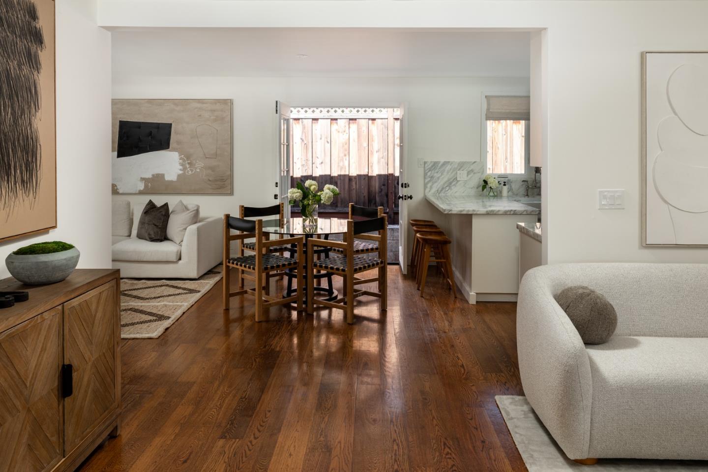 Front Image Thumbnail for ML82020690