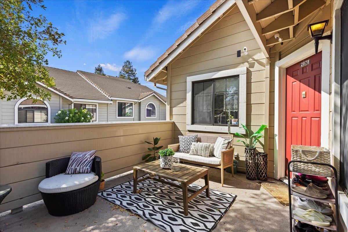 Front Image Thumbnail for ML82020731