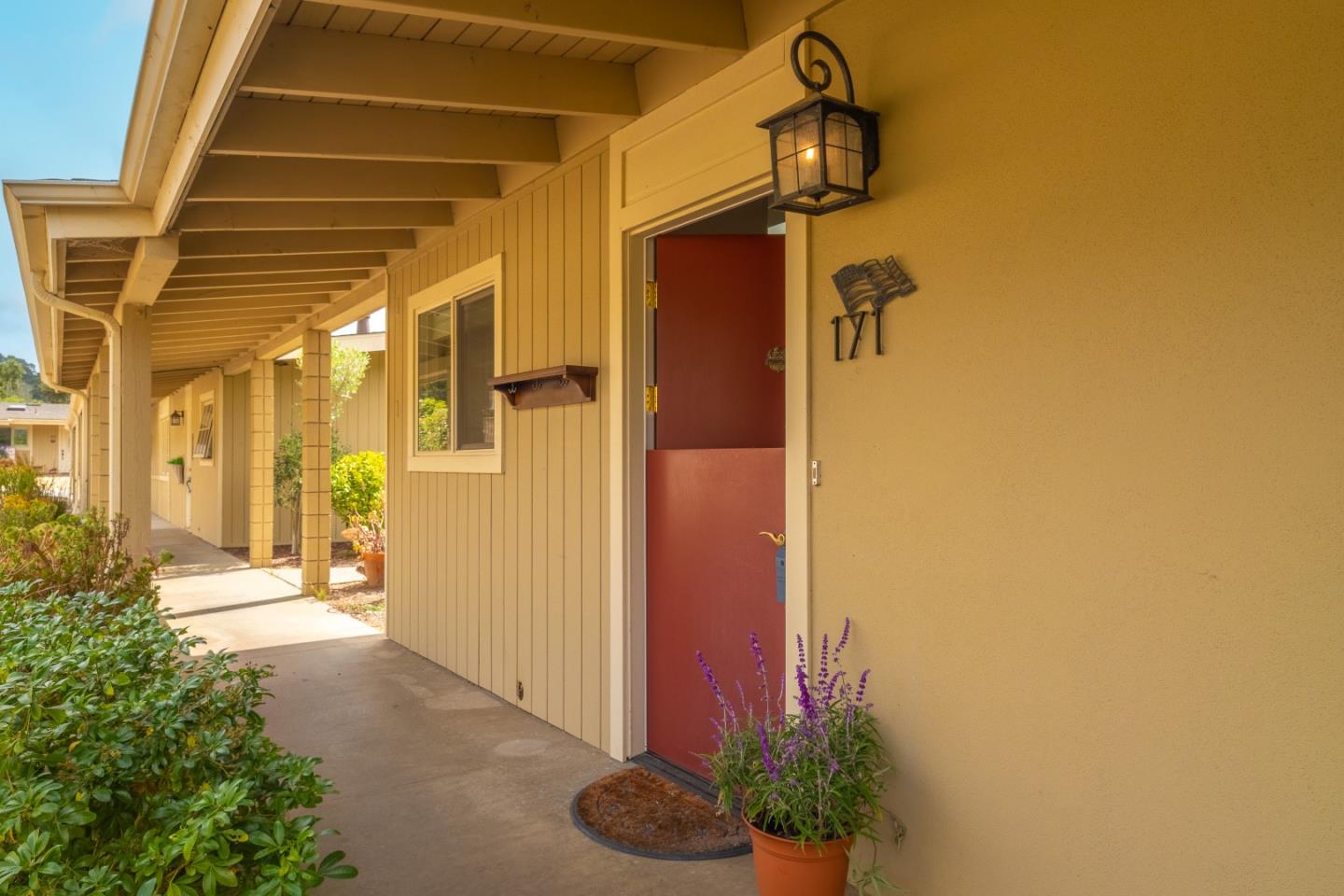 Front Image Thumbnail for ML82020735