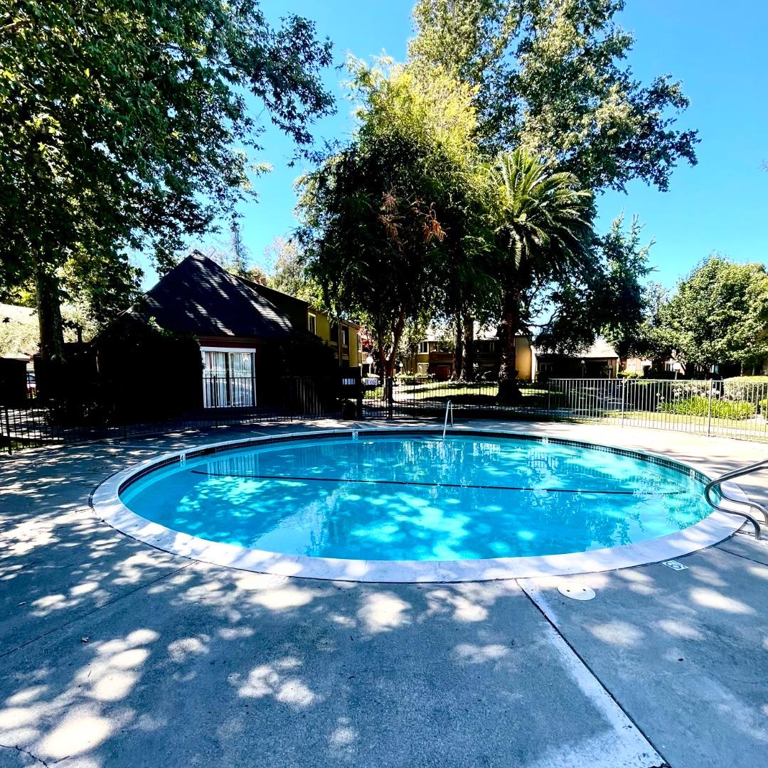 Front Image Thumbnail for ML82020789