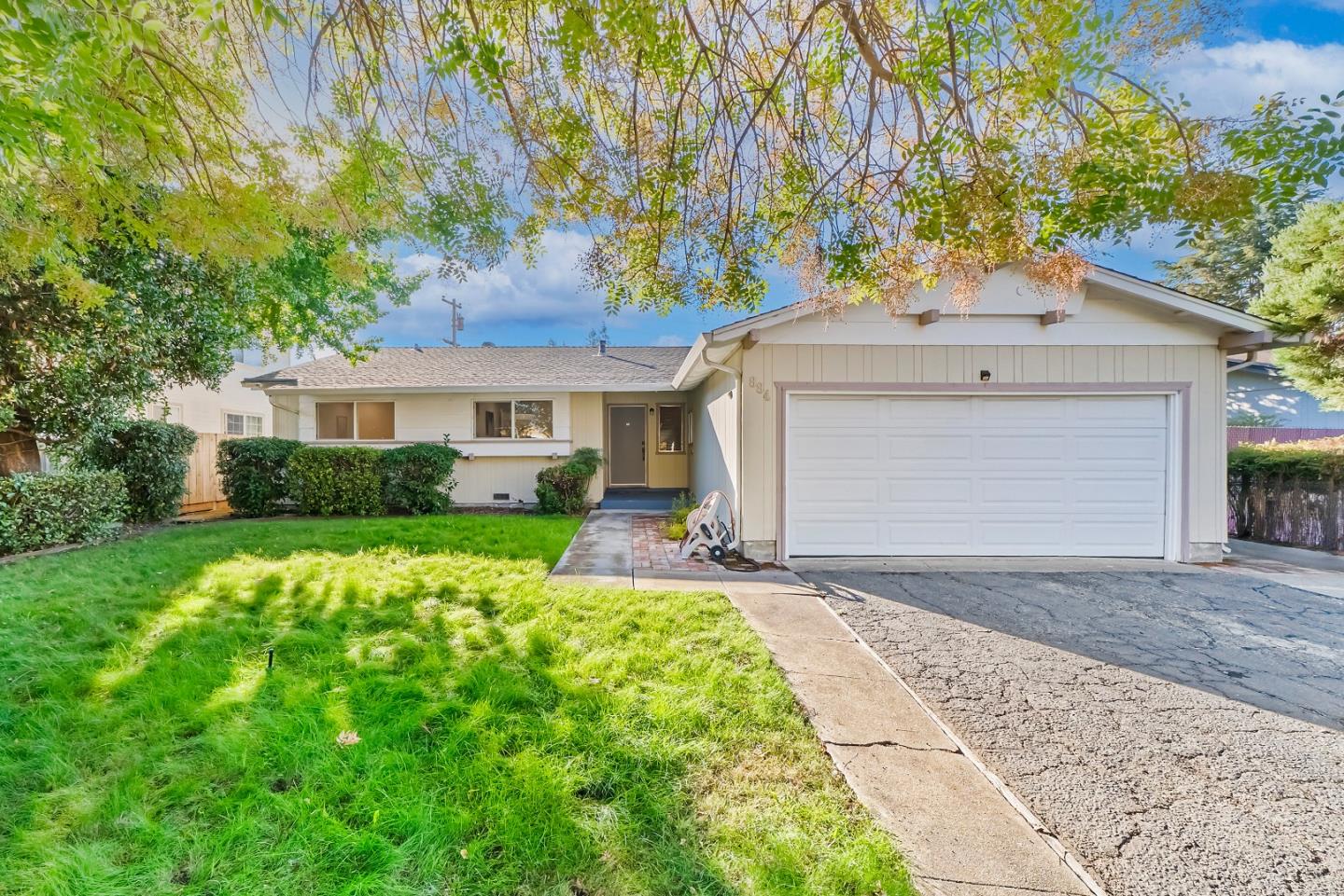 Front Image Thumbnail for ML82020835