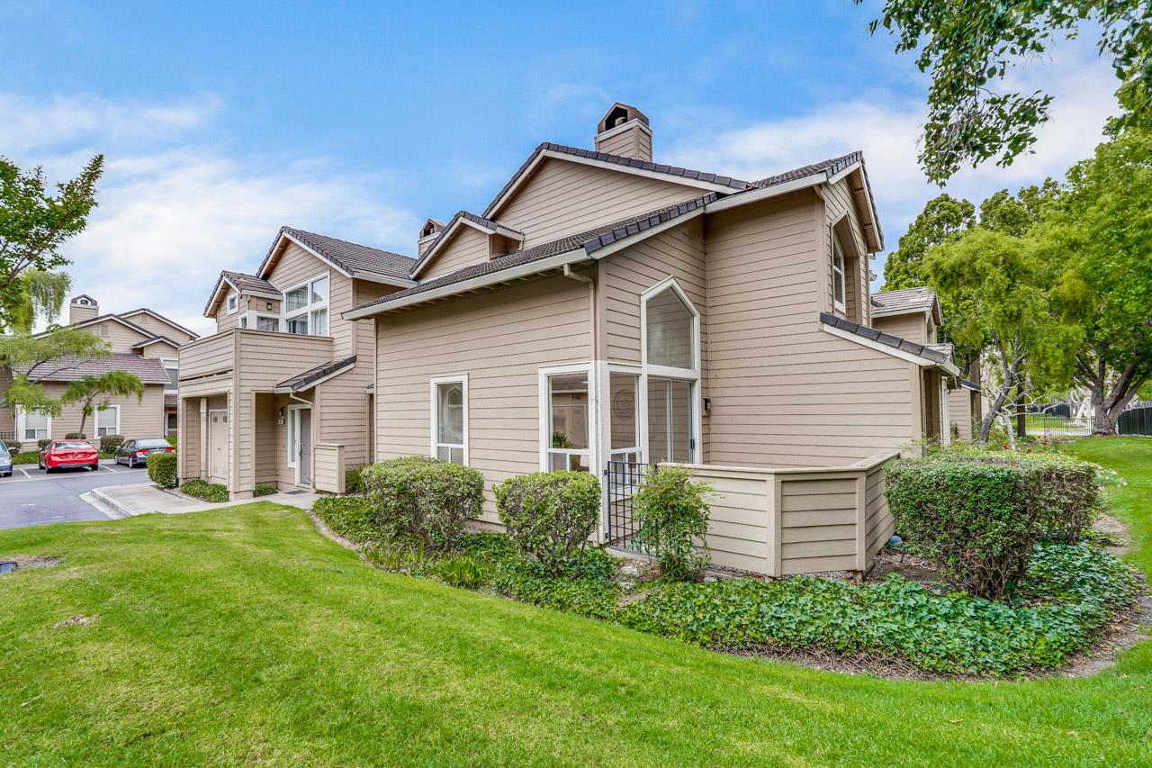 Front Image Thumbnail for ML82020837