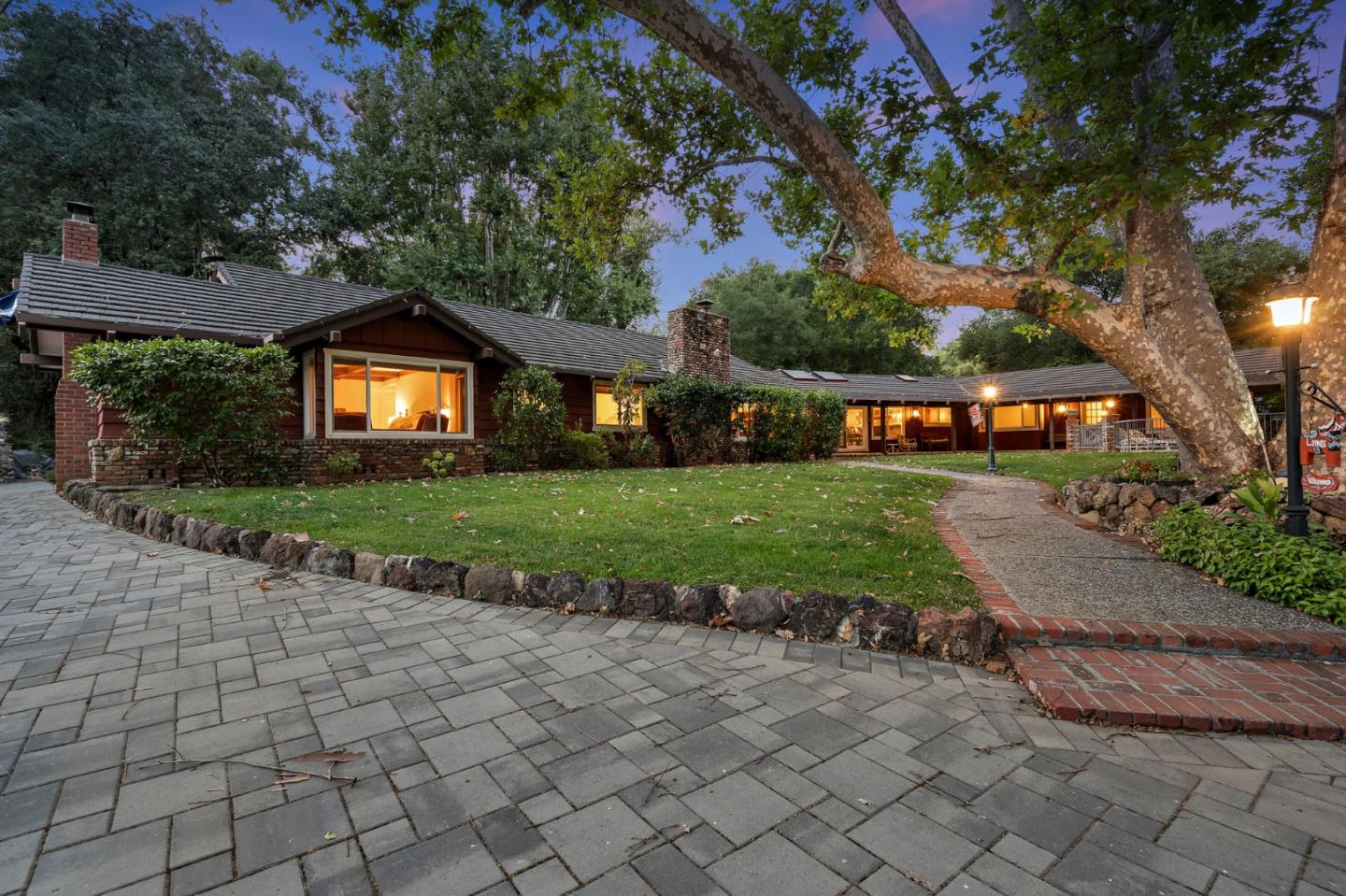 Front Image Thumbnail for ML82020870