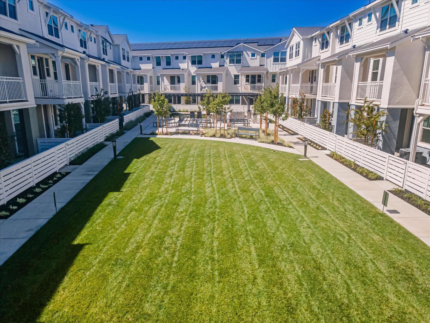 Front Image Thumbnail for ML82020891