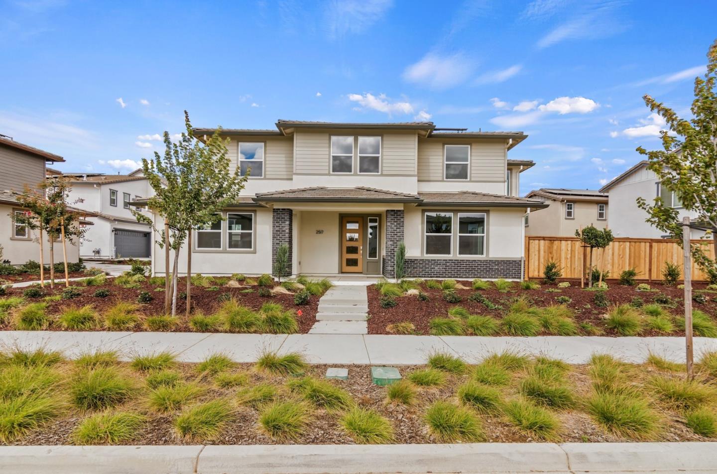 Front Image Thumbnail for ML82020934