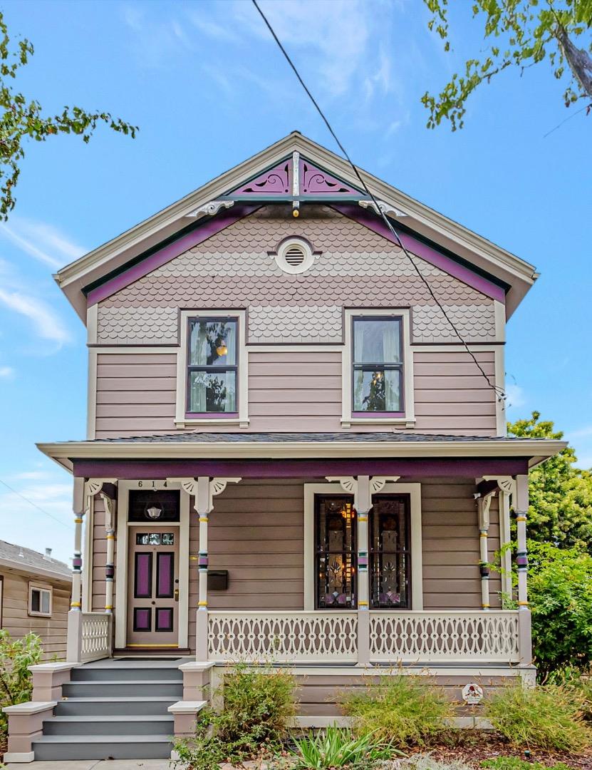 Front Image Thumbnail for ML82021001