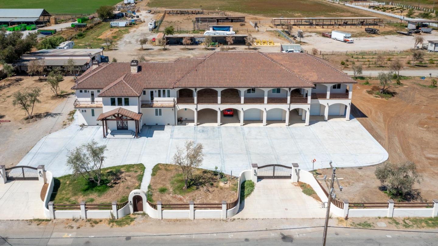 Front Image Thumbnail for ML82021029