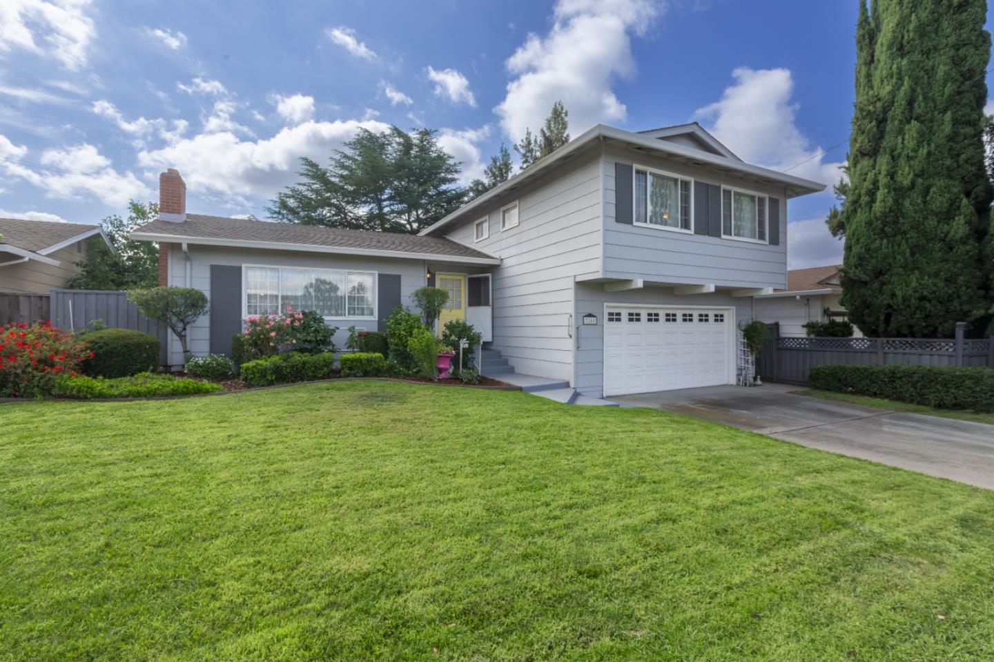 Front Image Thumbnail for ML82021049