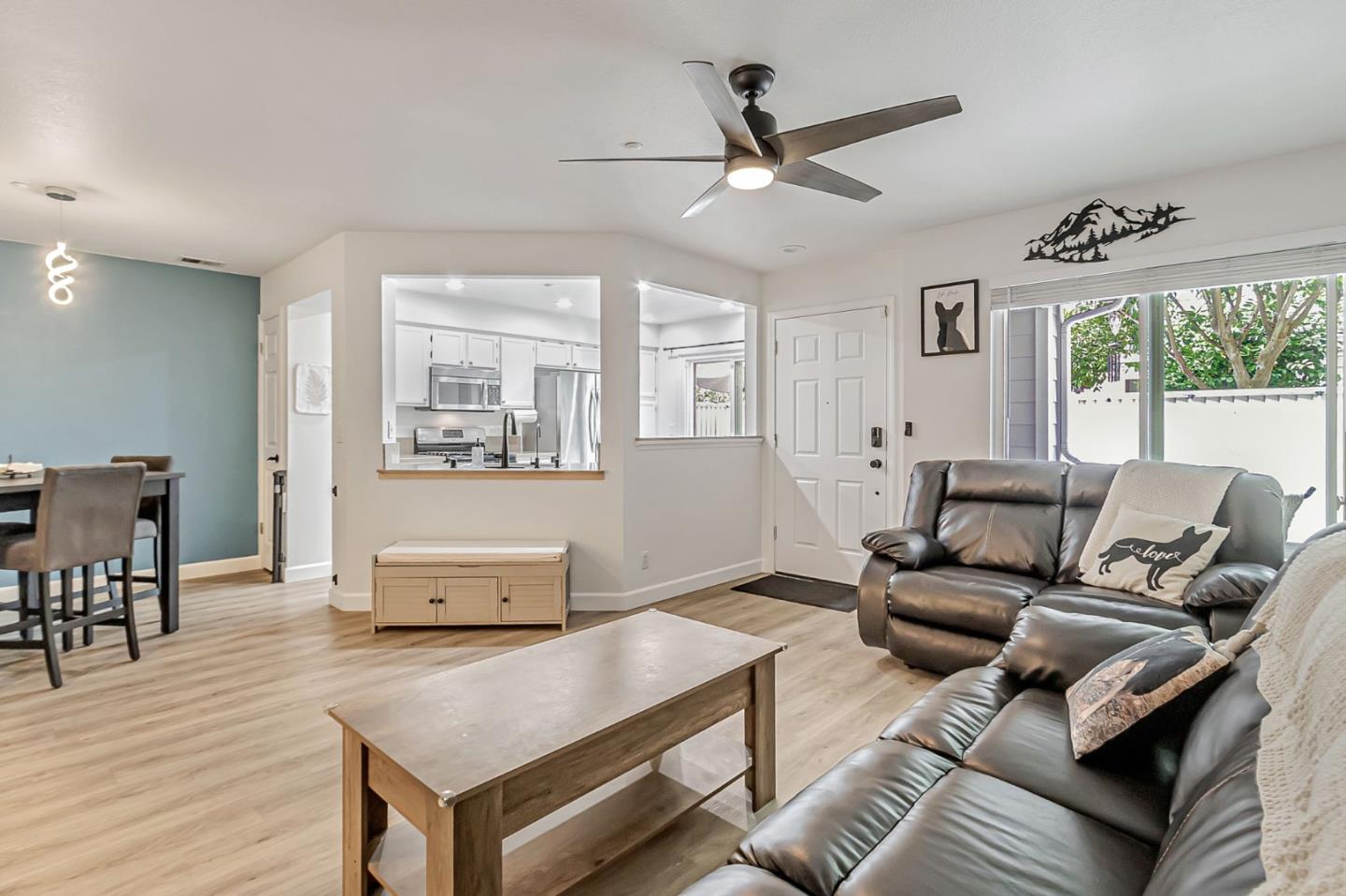 Front Image Thumbnail for ML82021050