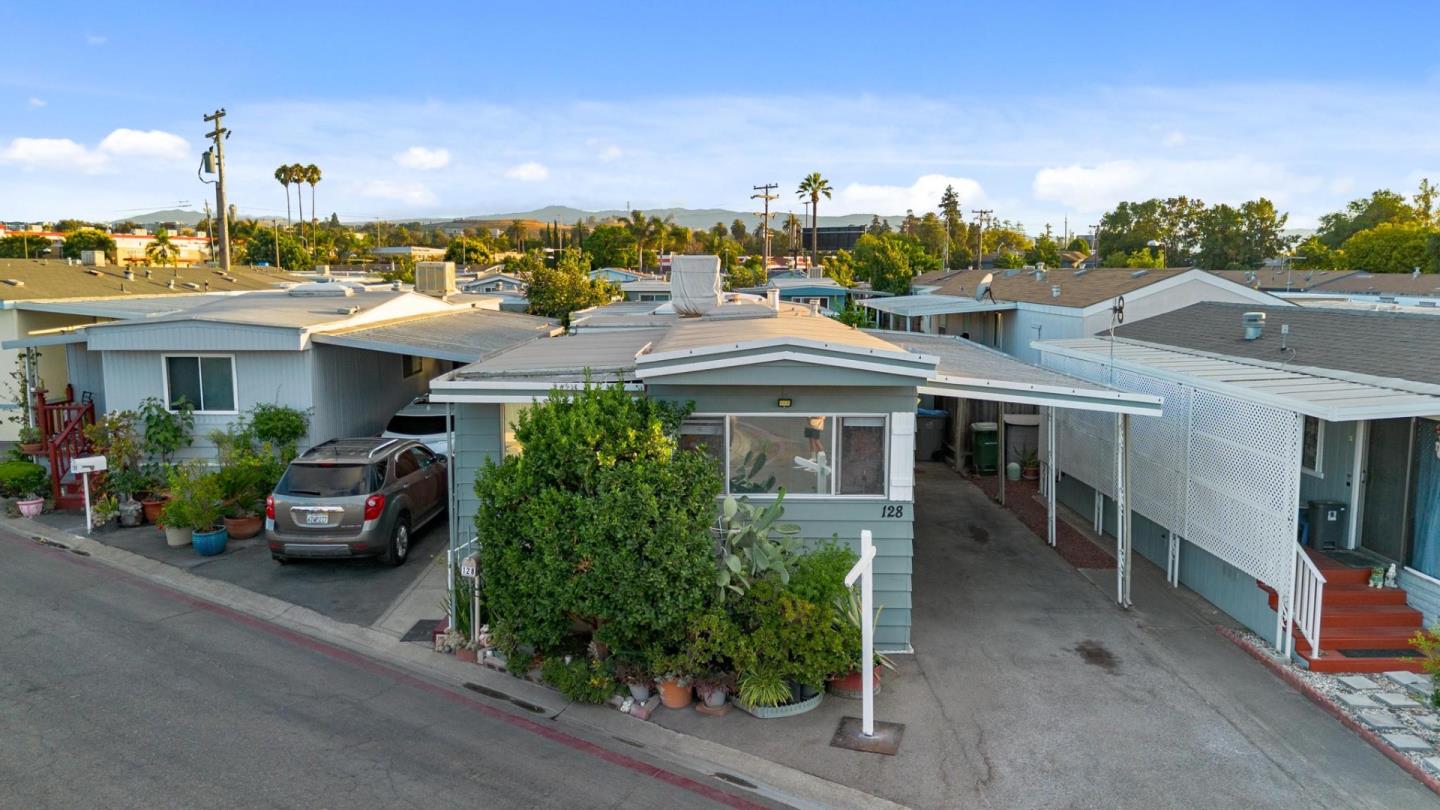 Front Image Thumbnail for ML82021210