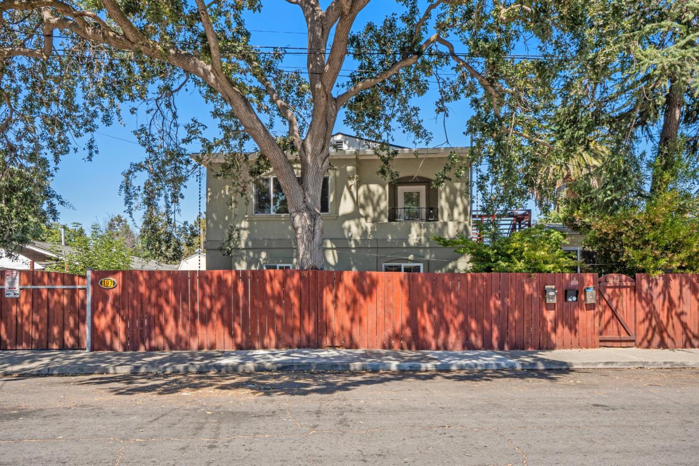 Front Image Thumbnail for ML82021212