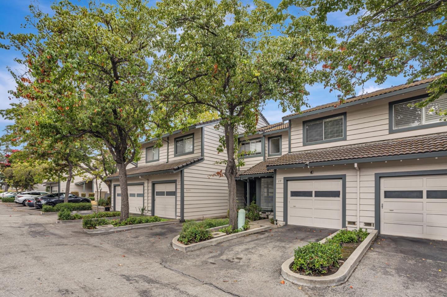 Front Image Thumbnail for ML82021284