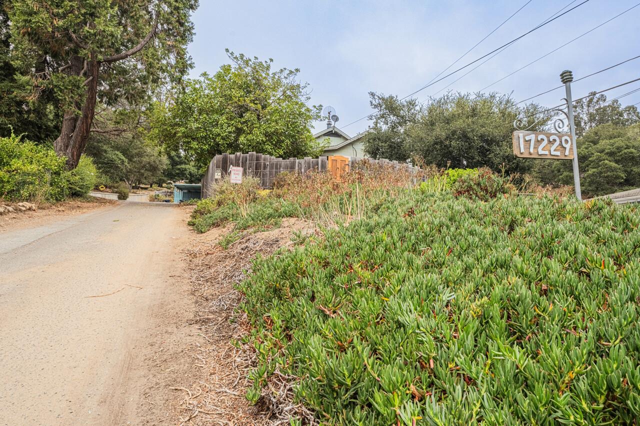 Front Image Thumbnail for ML82021515