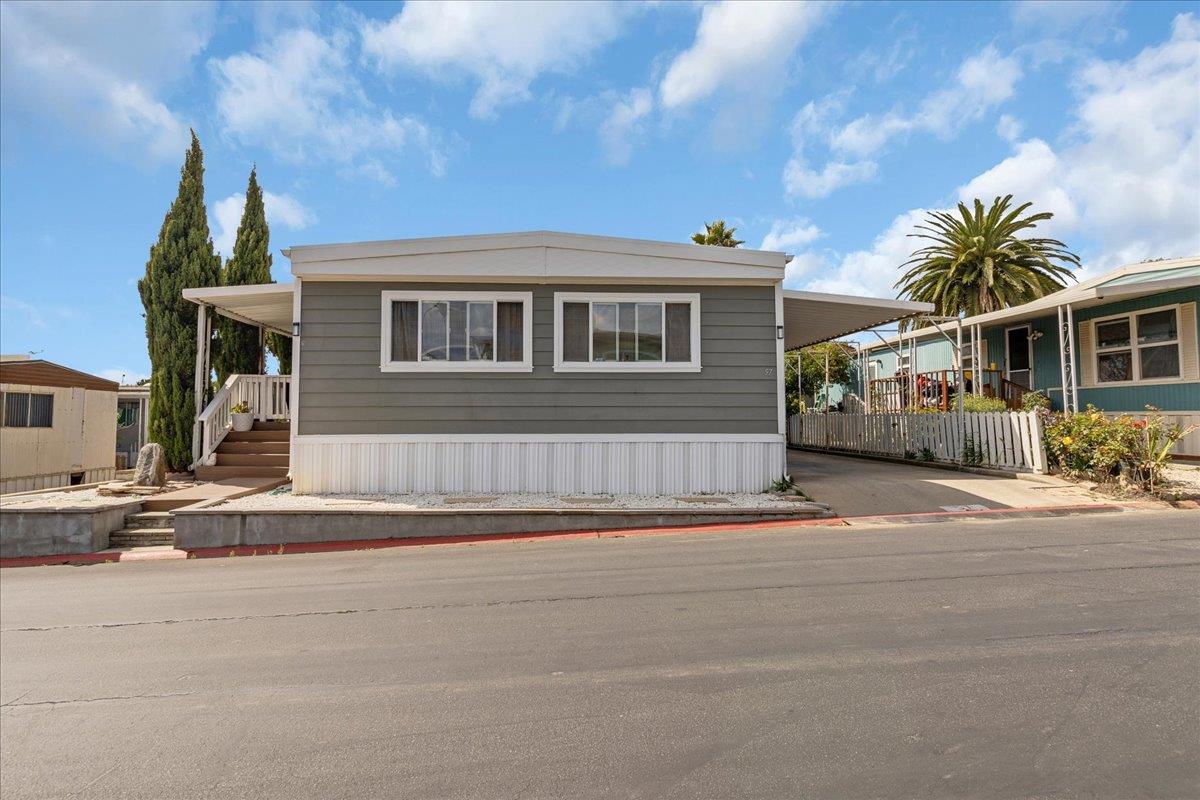 Front Image Thumbnail for ML82021522