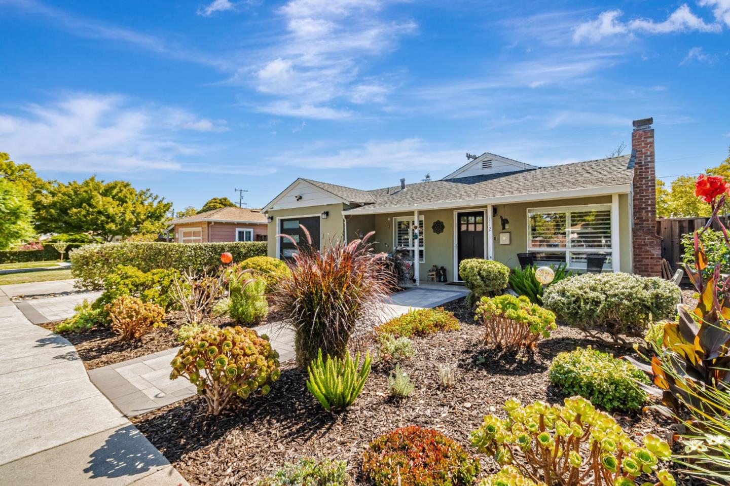 Front Image Thumbnail for ML82021524