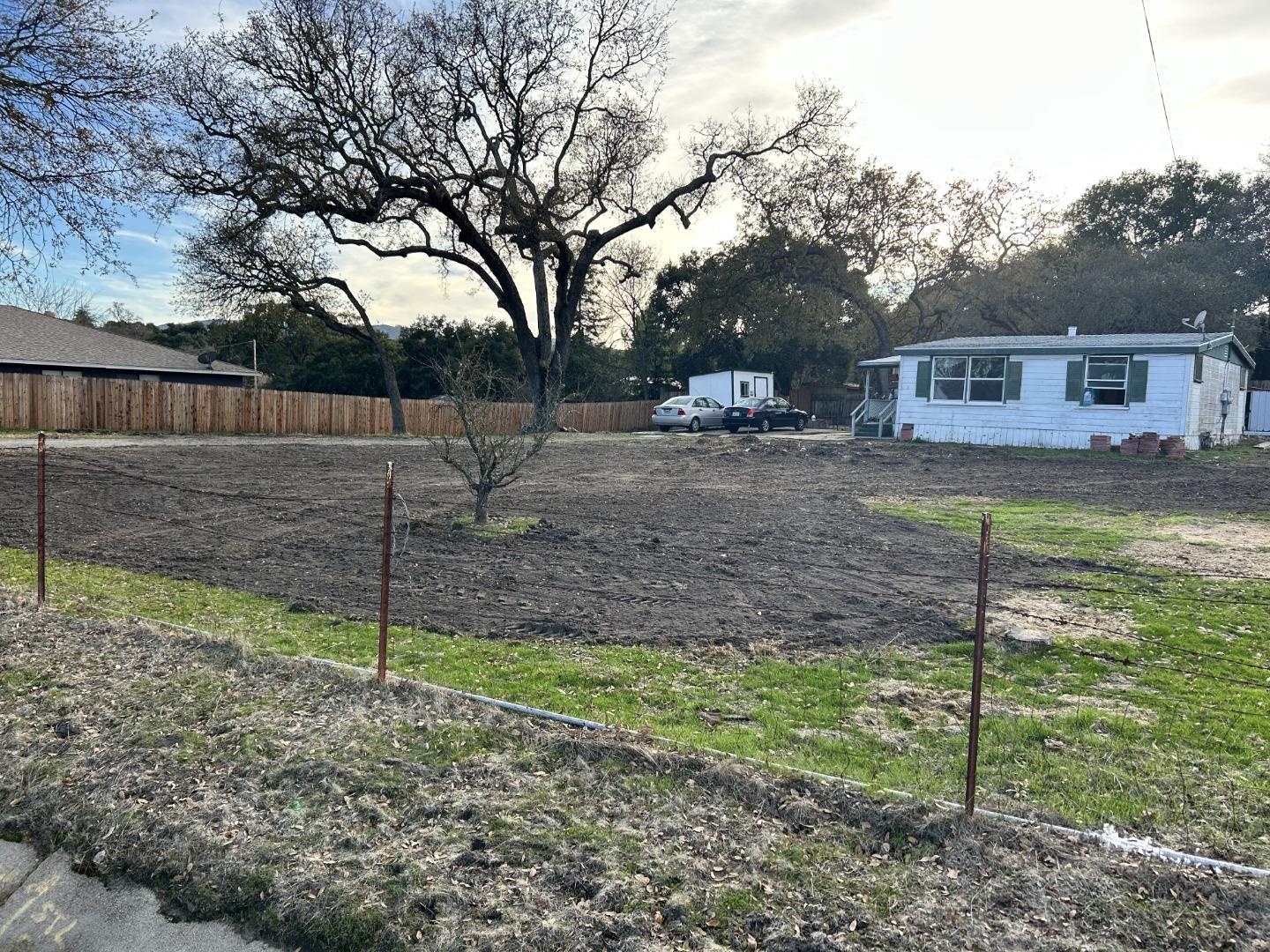 Front Image Thumbnail for ML82021587