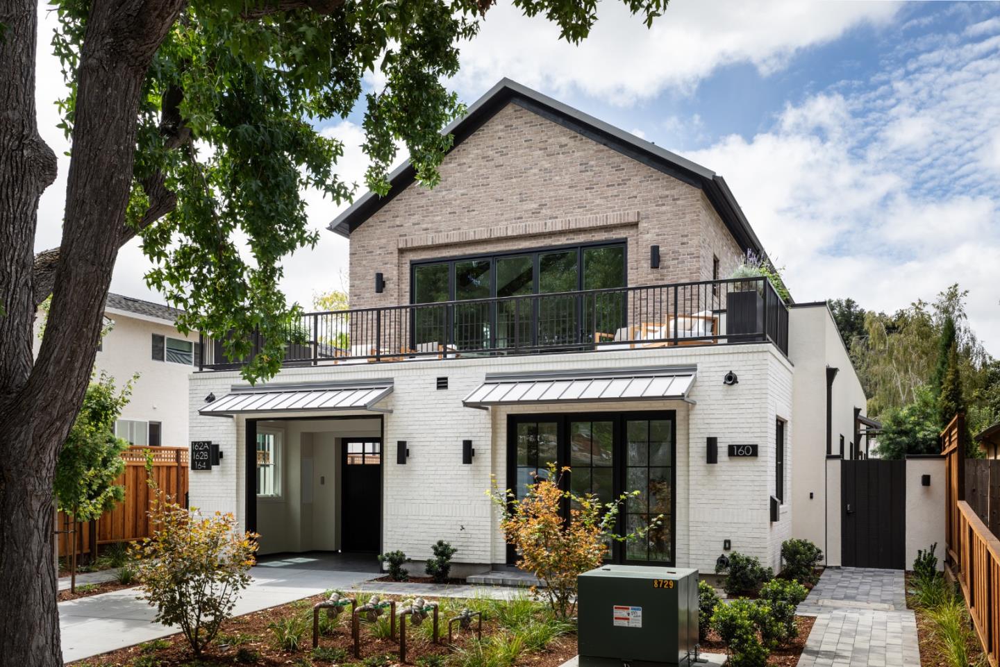 Front Image Thumbnail for ML82021690