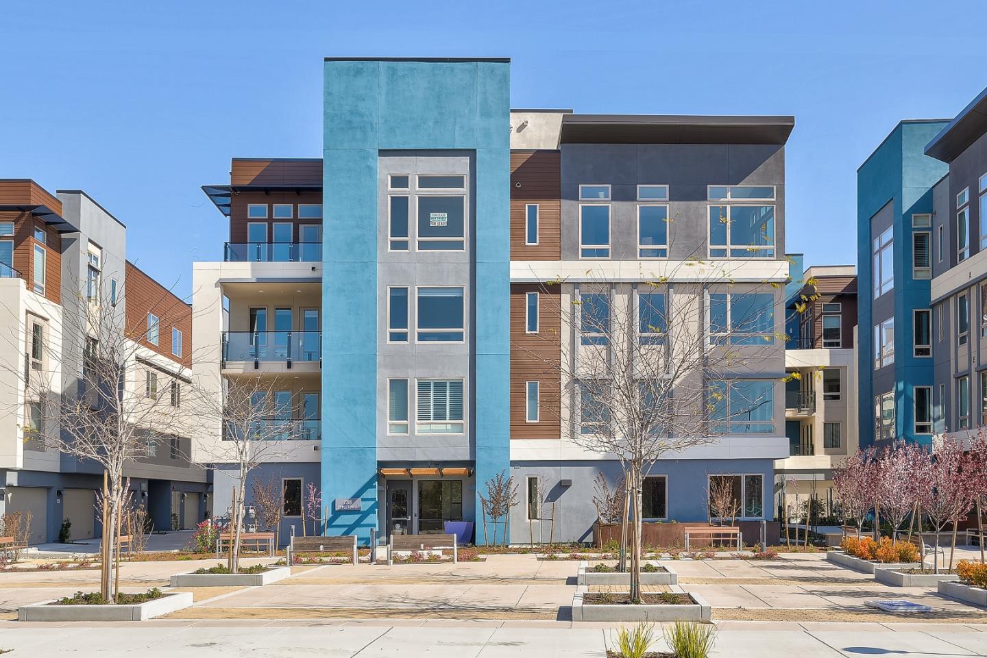 Front Image Thumbnail for ML82021746