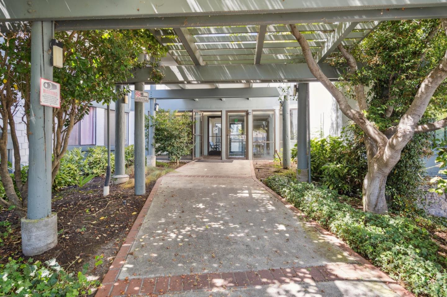 Front Image Thumbnail for ML82021770