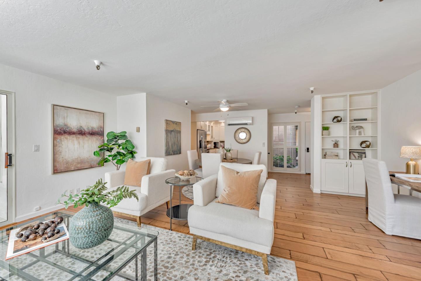 Front Image Thumbnail for ML82021810