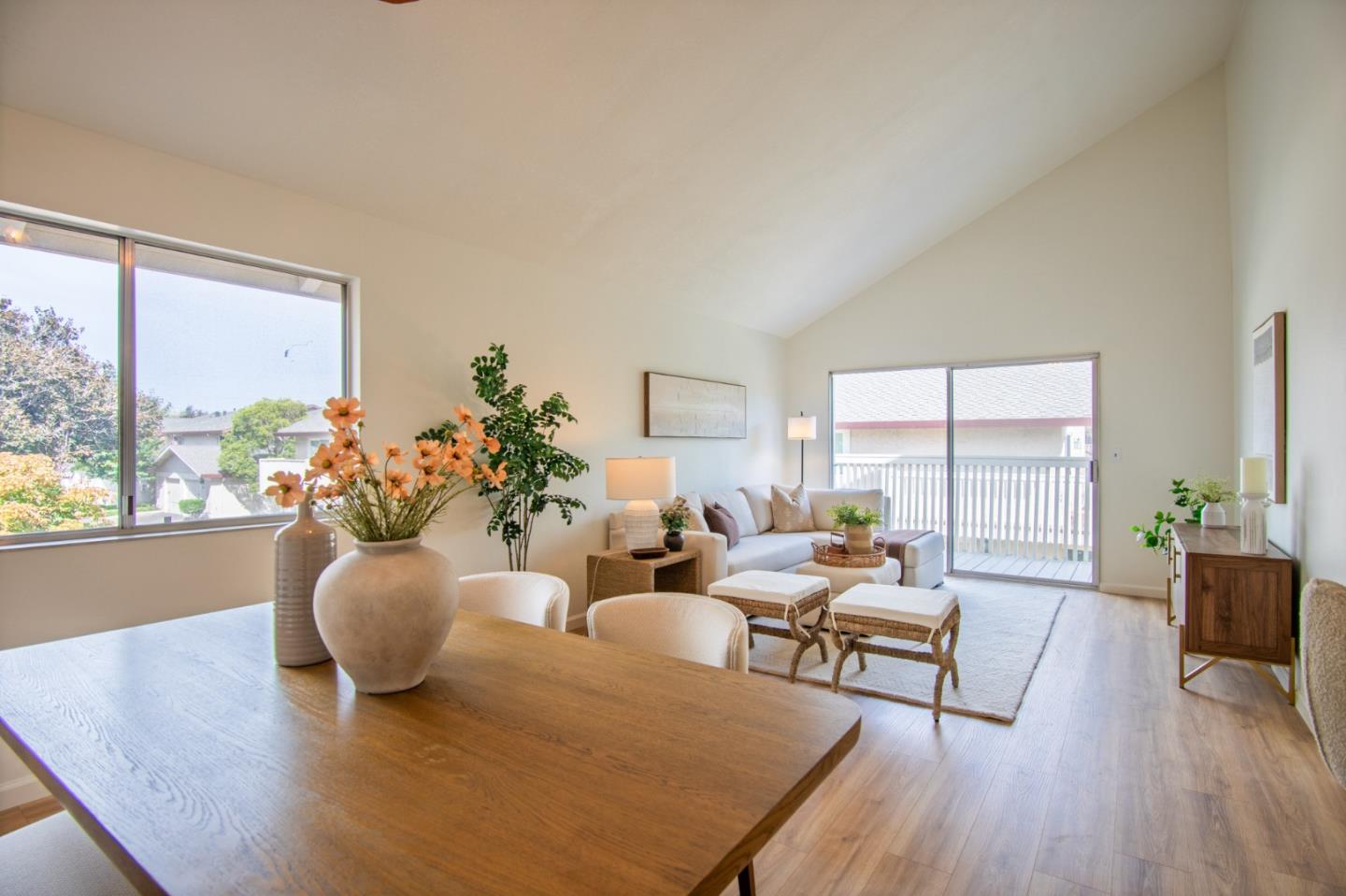 Front Image Thumbnail for ML82021891