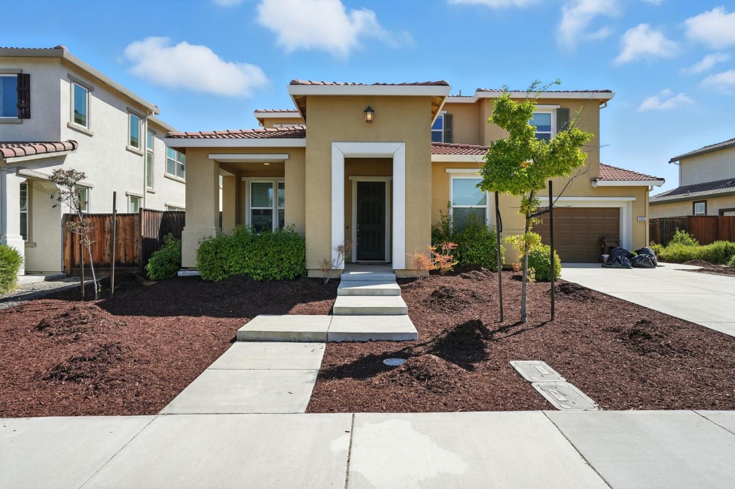 Front Image Thumbnail for ML82021936