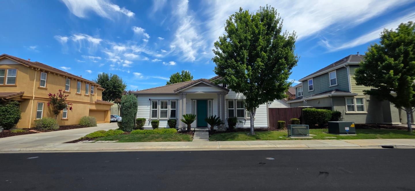 Front Image Thumbnail for ML82021953