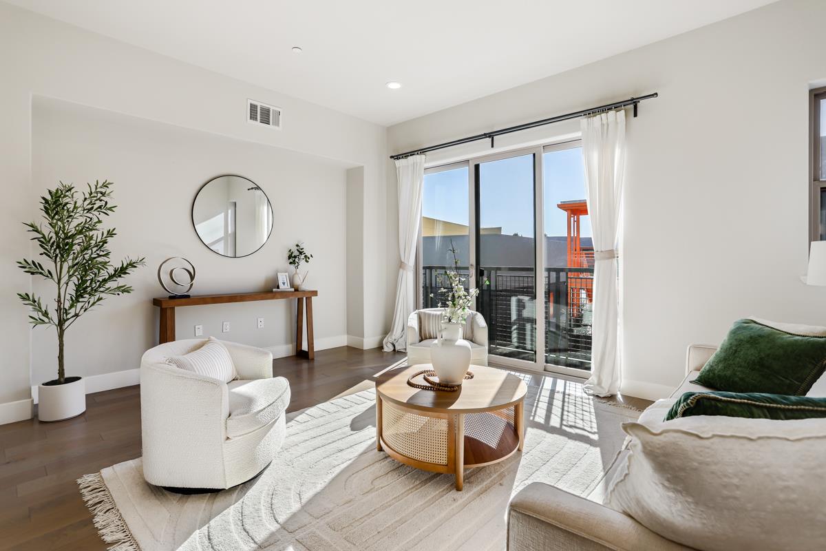 Front Image Thumbnail for ML82021966