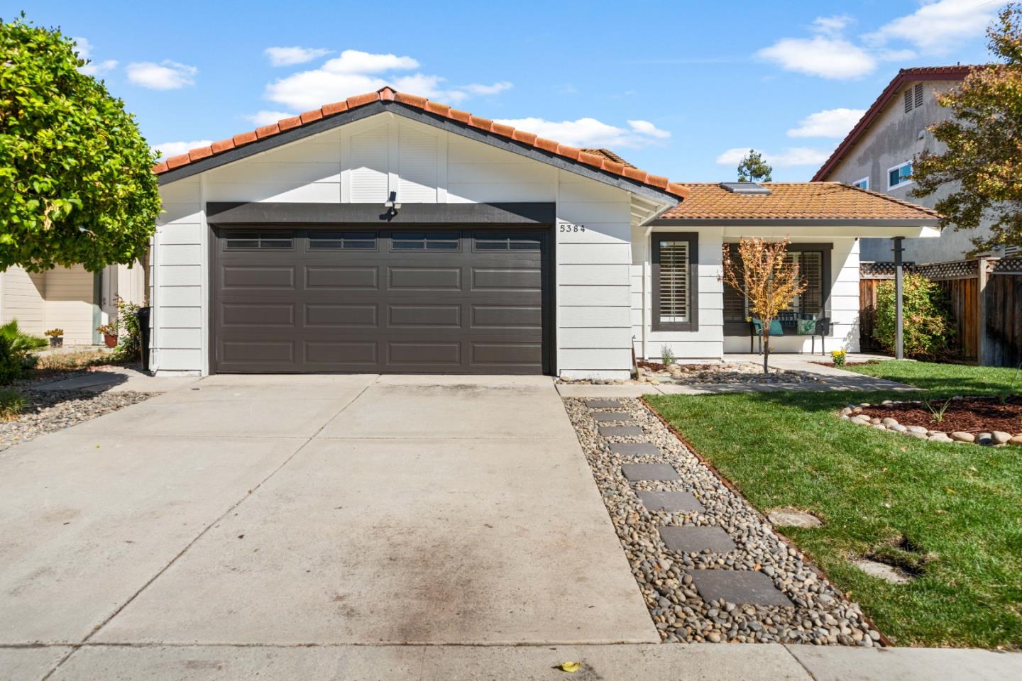 Front Image Thumbnail for ML82022007