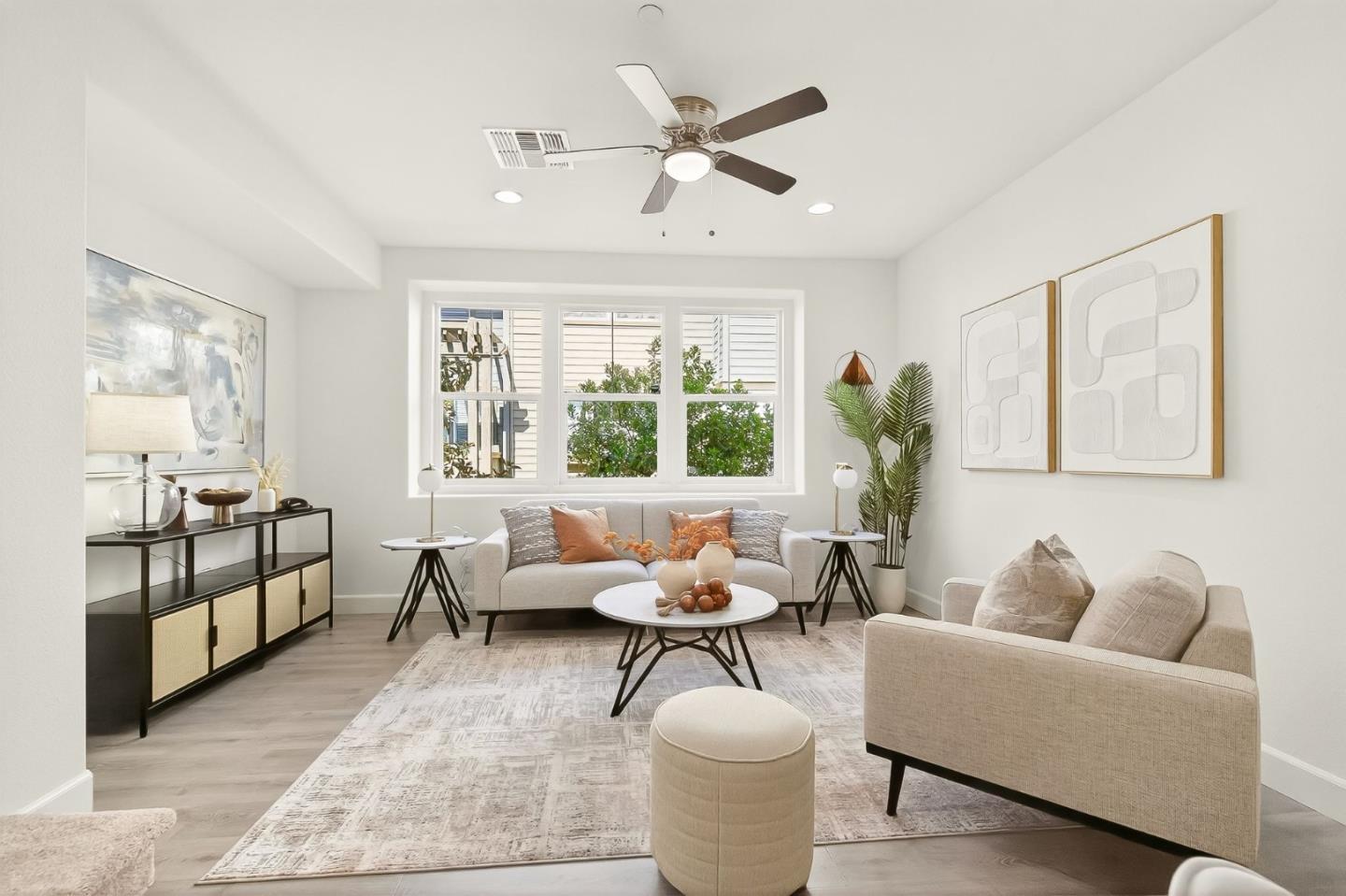 Front Image Thumbnail for ML82022064