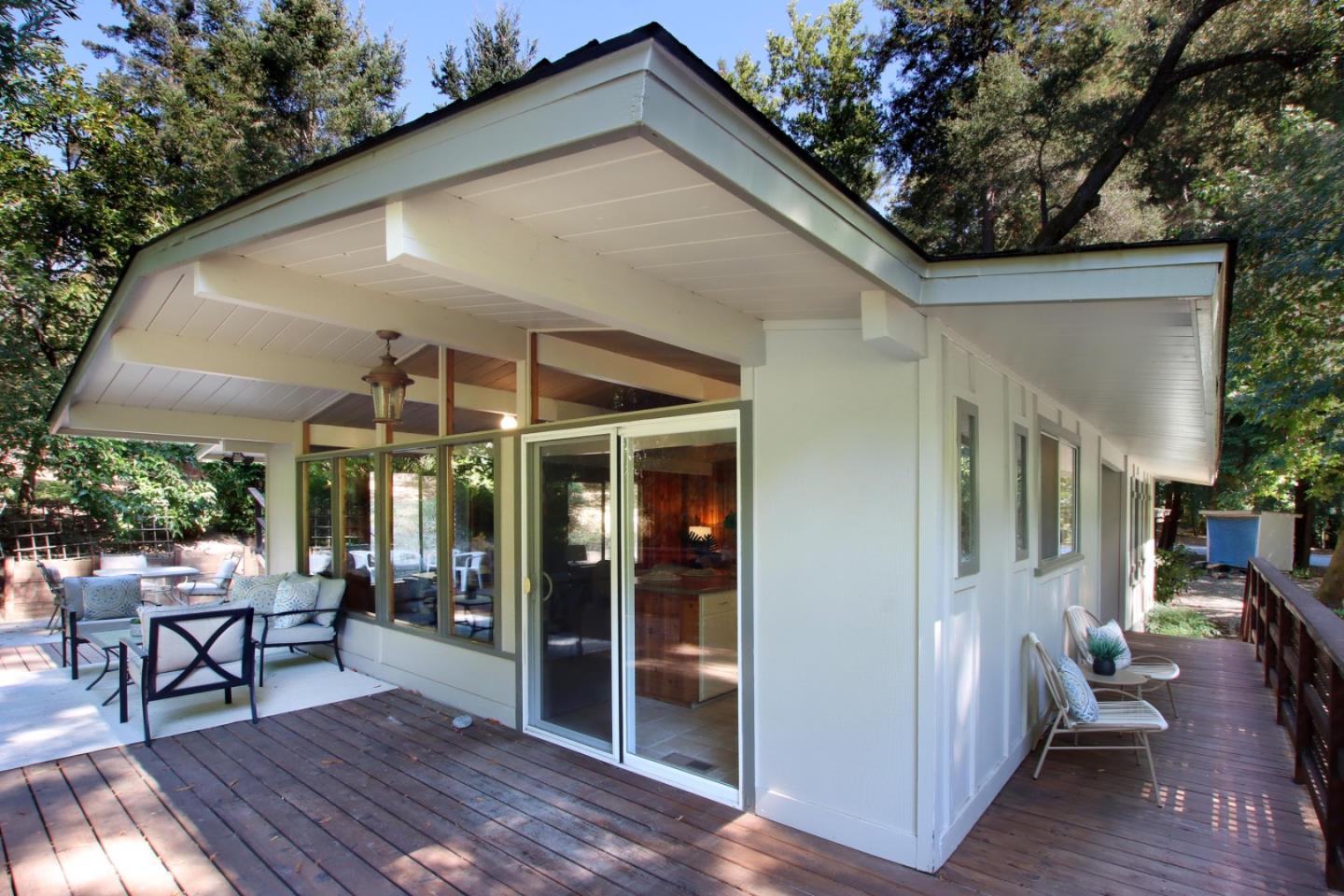 Front Image Thumbnail for ML82022091